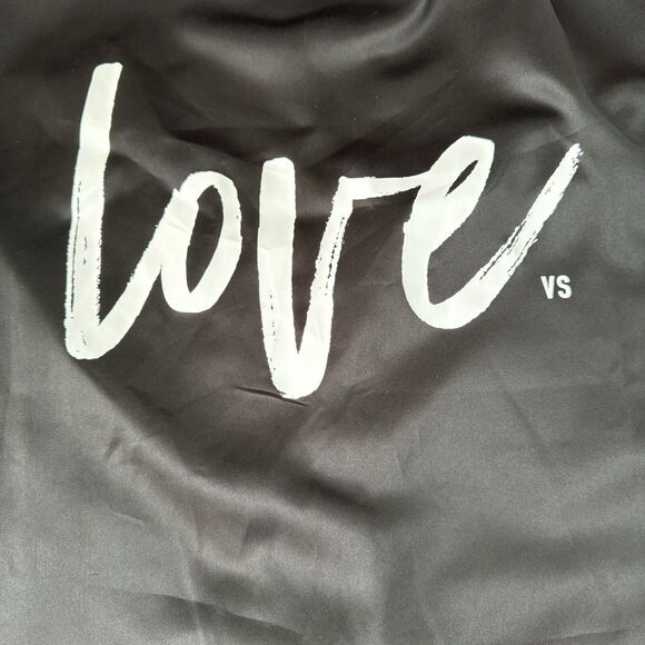 Victoria’s Secret One Size Black Silky Robe Flowy Silky Tie Top Coverup Love - Picture 12 of 13